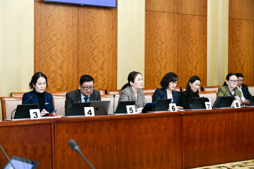 Төрийн байгууллага, албан тушаалтанд ирүүлсэн санал гомдлоос Өргөдлийн байнгын хороонд танилцууллаа